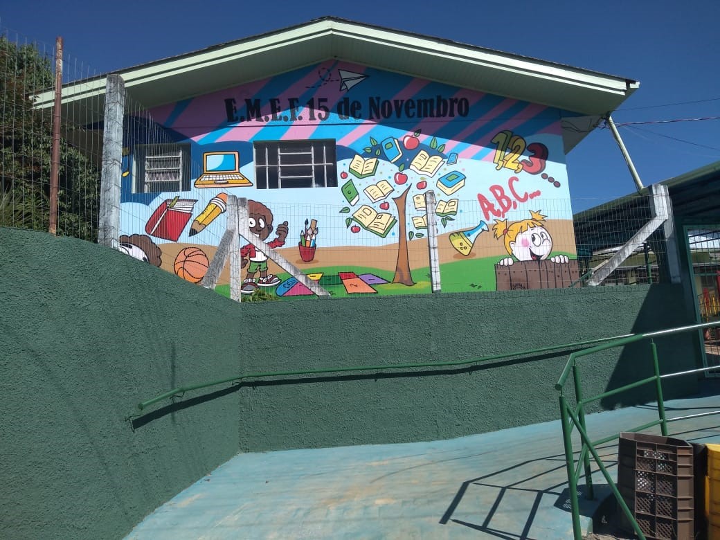 Escola Municipal de Ensino Fundamental 15 de Novembro - Pintura R$ 31.056,40