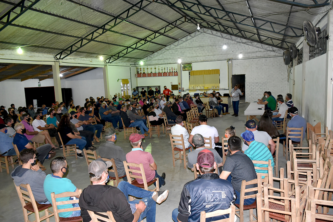 Grande número de produtores participou da reunião preparatória para a mobilização