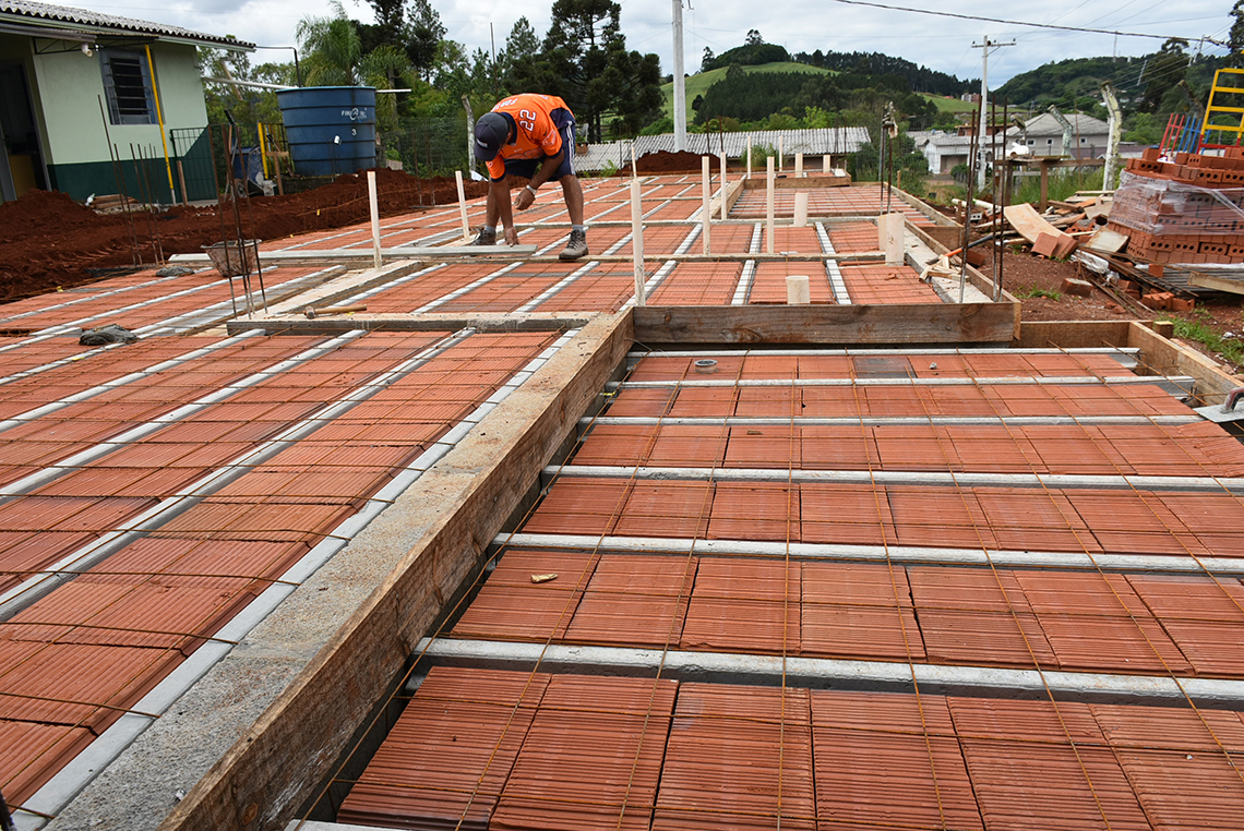 Construção de três novas salas na Escola XV de Novembro