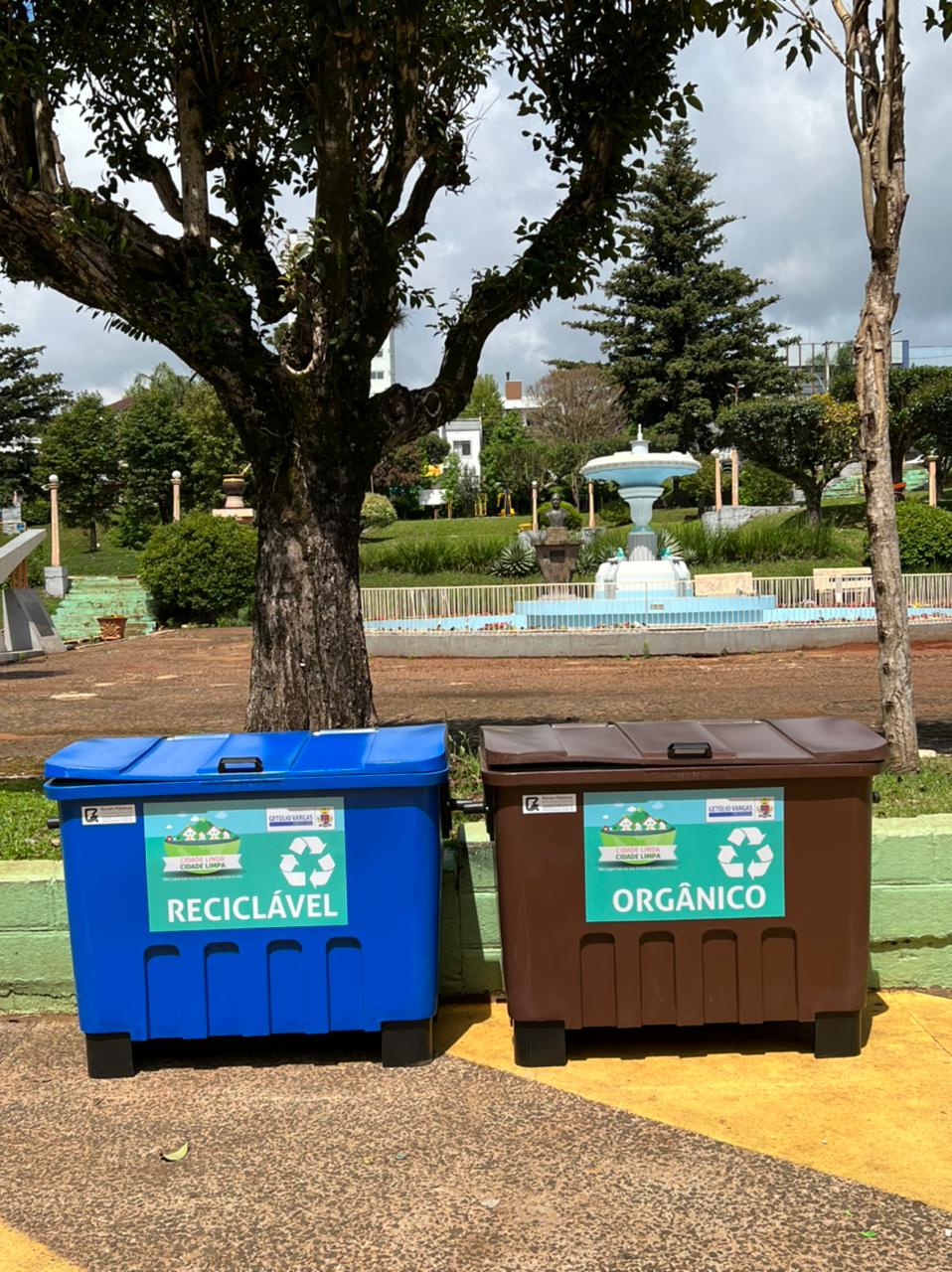Contêineres colocados na área central da cidade (3)