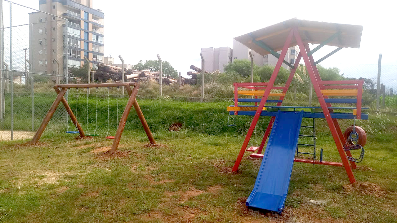 Pracinha no complexo esportivo do Ginásio Municipal
