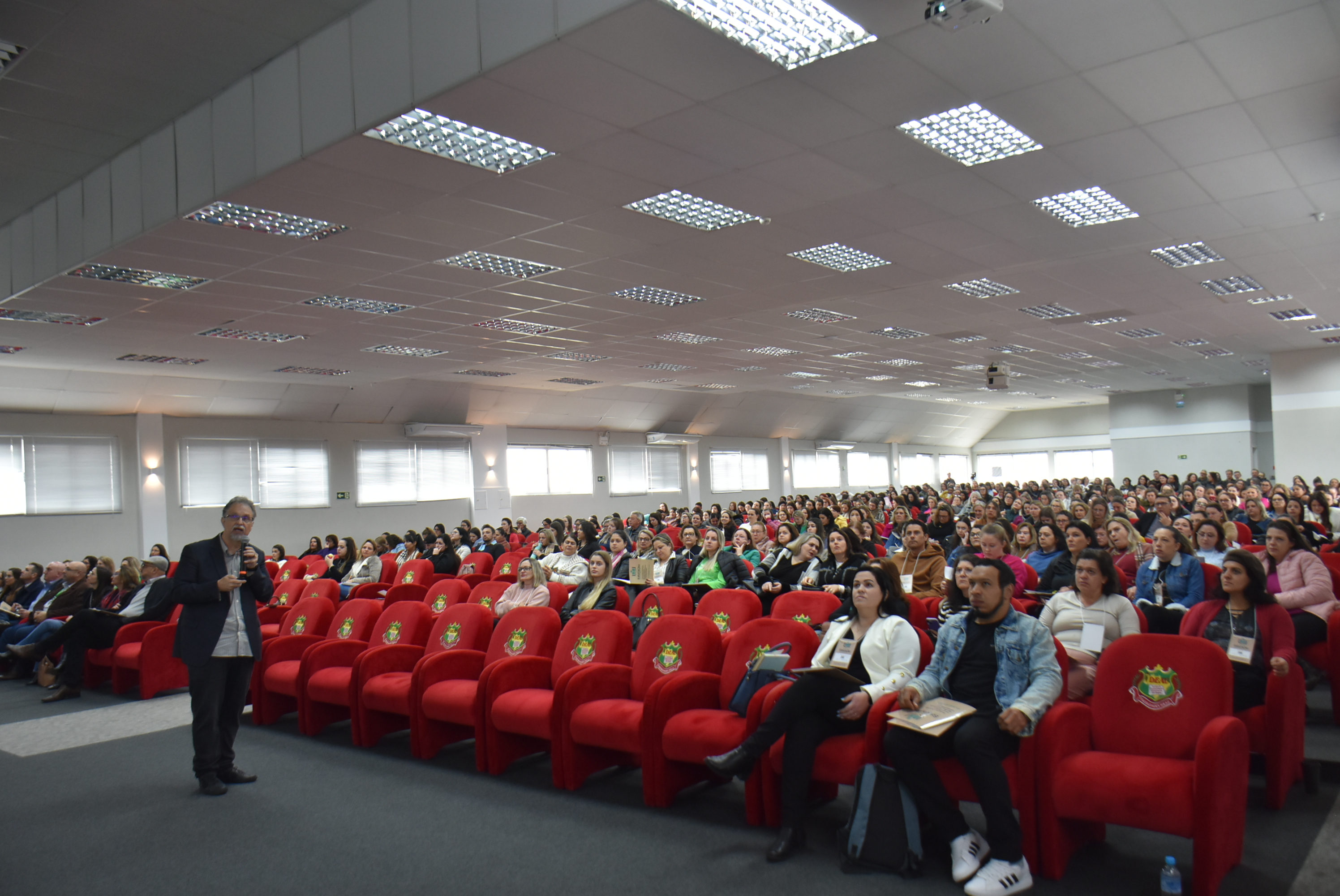 Sociólogo Ricardo Mariz ministrou a conferência de abertura